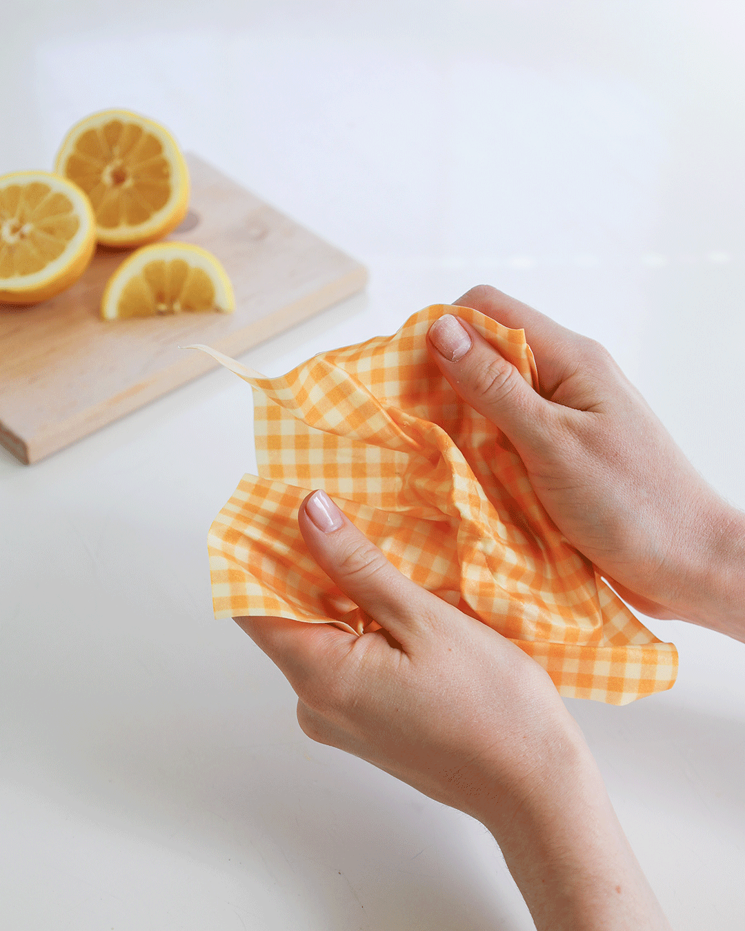 Blog Title: The Do’s and Don’ts of Beeswax Wraps: Your Guide to Eco-Friendly Food Storage